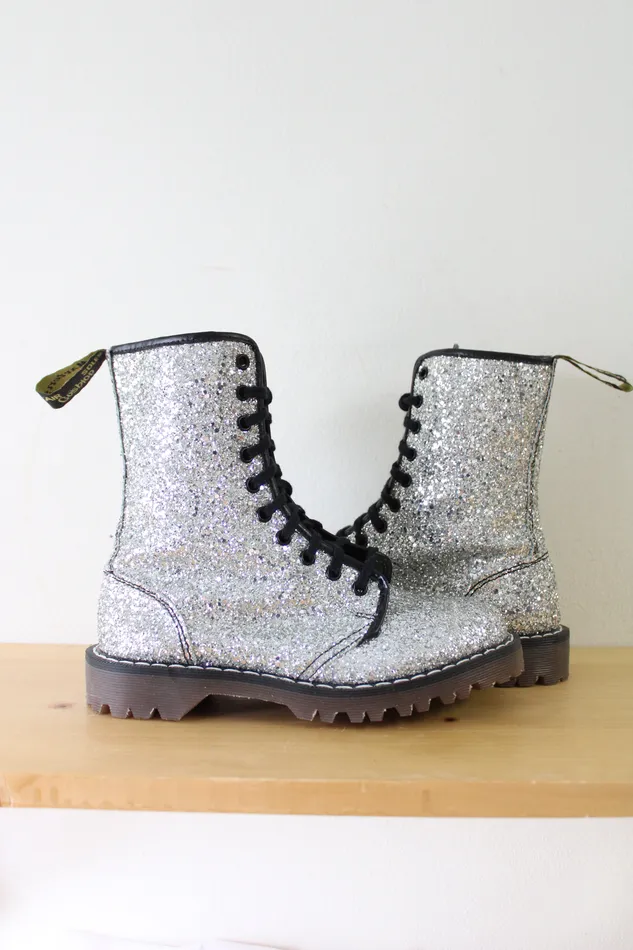 Dr Martens Dr Martens Vintage Silver Glitter Combat Boots Size 5 Earrings Dr Martens Dr Martens Vintage Silver Glitter Combat Boots Size 5 Earrings