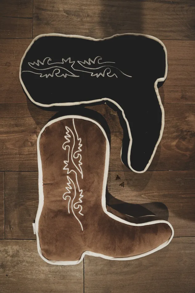 Earrings 2FLY SNOOZY BOOT PILLOW TAN