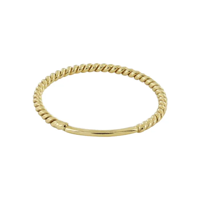 Earrings Gold Shield Anillo de oro