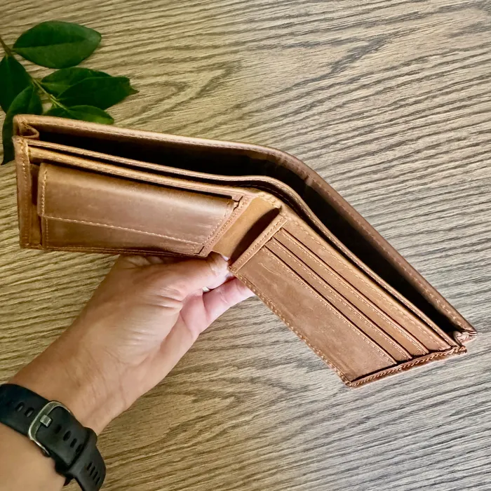iszi Rings Mens Leather Wallet