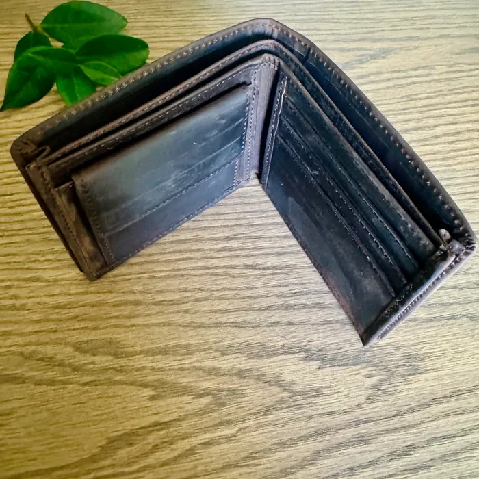 iszi Rings Mens Leather Wallet
