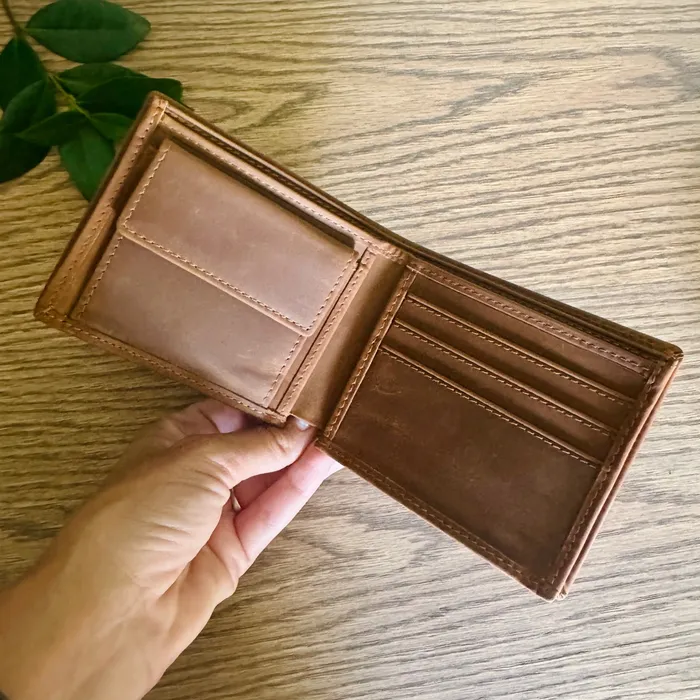 iszi Rings Mens Leather Wallet