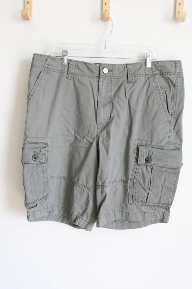 Old Navy Earrings Old Navy Green Cargo Shorts 38