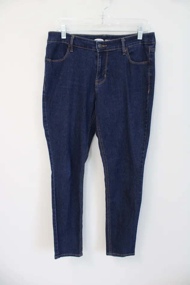 Old Navy Earrings Old Navy Super Skinny MidRise Dark Wash Jeans 10