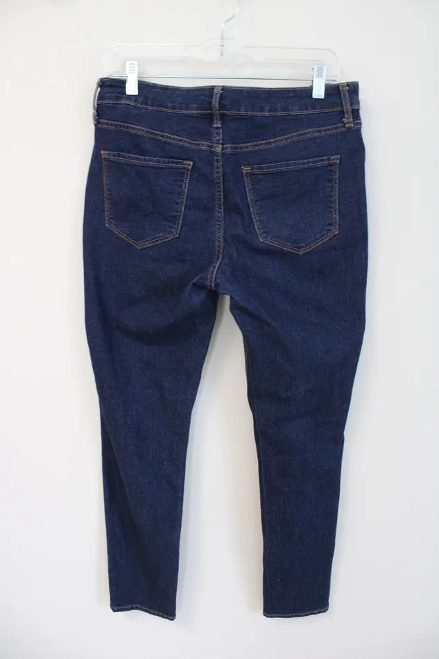 Old Navy Earrings Old Navy Super Skinny MidRise Dark Wash Jeans 10