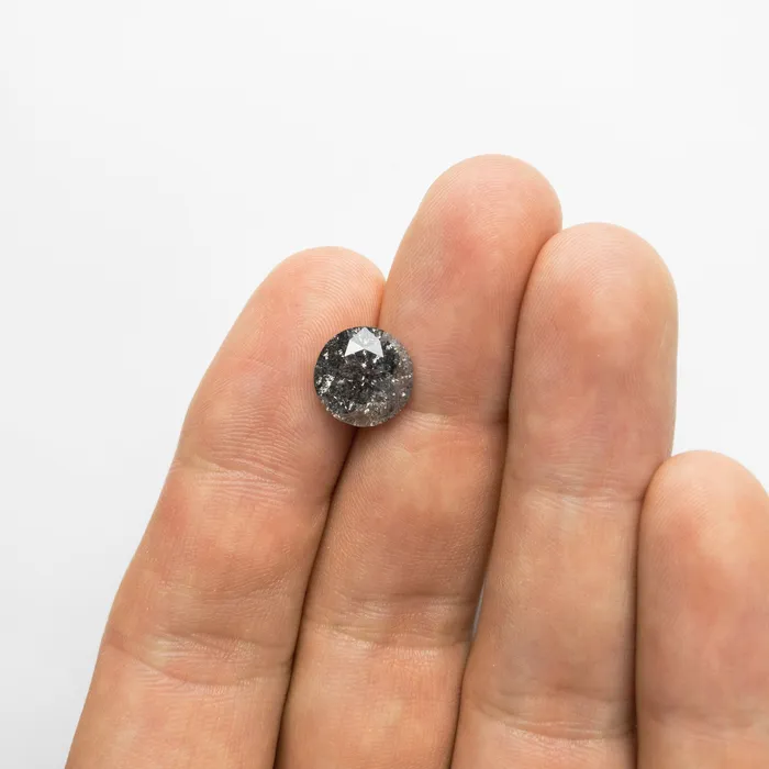 Salt and Pepper Brilliant Diamond 506ct Round Misfit Diamonds Rings