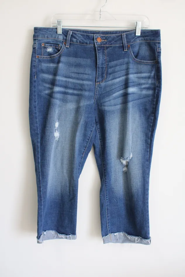 Time And Tru Necklaces Time And Tru Mid Rise Denim Capri 14