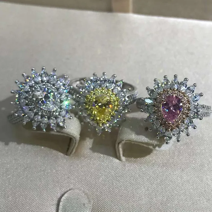 1 Carat Pear Cut Moissanite Ring Beadset Band Double Halo Starburst Beadset Leyloon Jewelry Rings