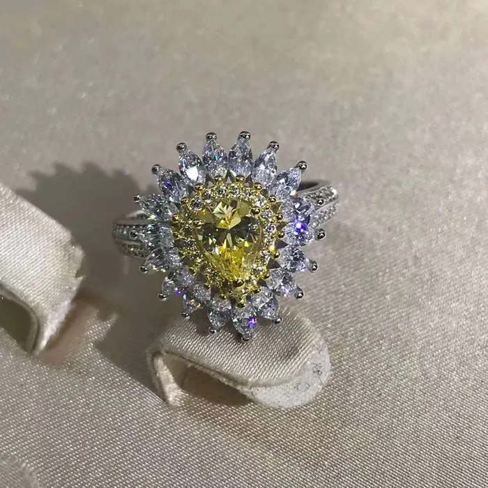 1 Carat Pear Cut Moissanite Ring Beadset Band Double Halo Starburst Beadset Leyloon Jewelry Rings