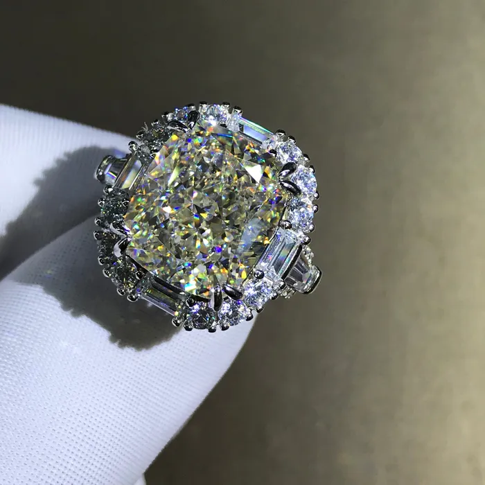 8 Carat Cushion Cut Moissanite Ring GH Colorless Double Claw Halo Three Stone Leyloon Jewelry Rings