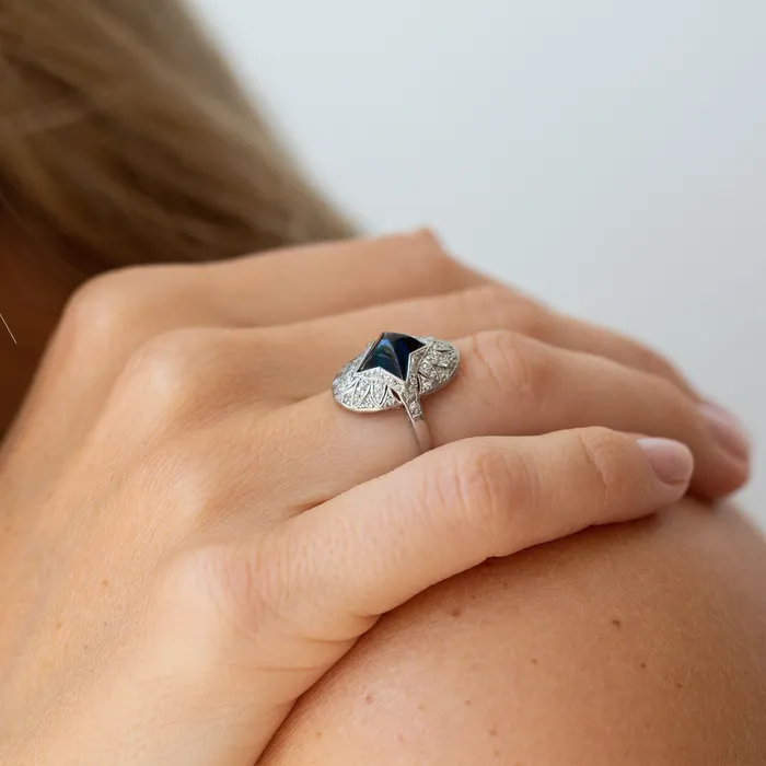 Antique Rings Edwardian Sugarloaf Sapphire and Diamond Platinum Ring