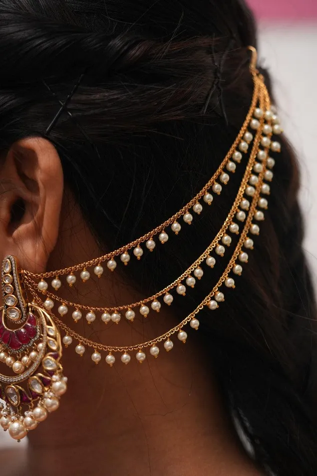 Attrangi Necklaces Motibahaar 3 Line Hair Chain Gold Pearl Mattel