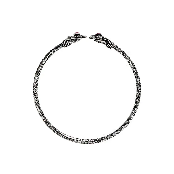 Bracelets Teejh Teejh Saroj Silver Oxidised Floral Bracelet Bracelets Teejh Teejh Saroj Silver Oxidised Floral Bracelet