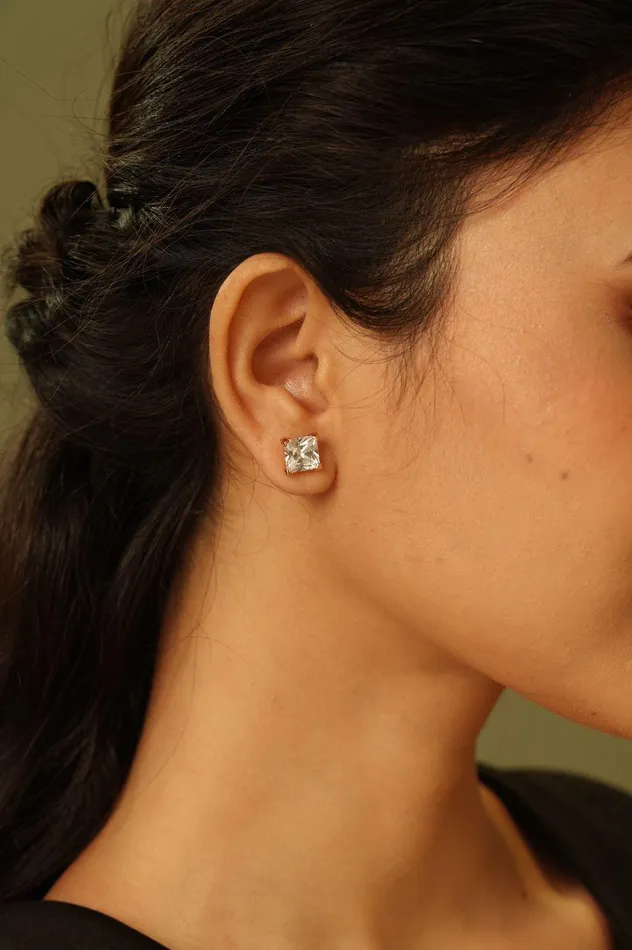 Earrings Attrangi 2 Carat Princess Cut Earring