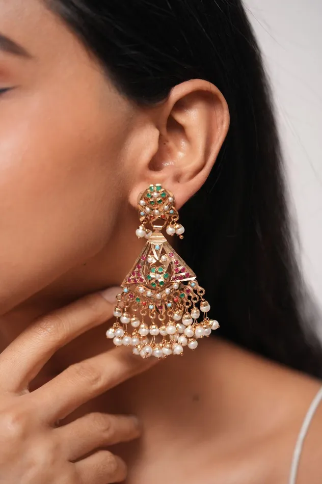 Half Baano Jadaau Chandbali Attrangi Earrings