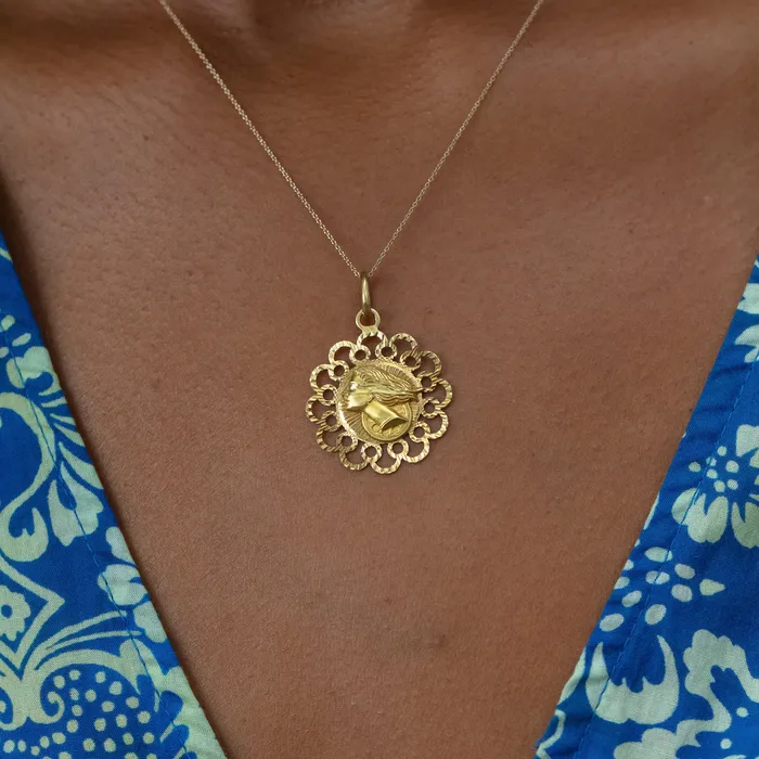 Italian Fortuna Goddess 18K Gold Charm Vintage PreStyled Sets