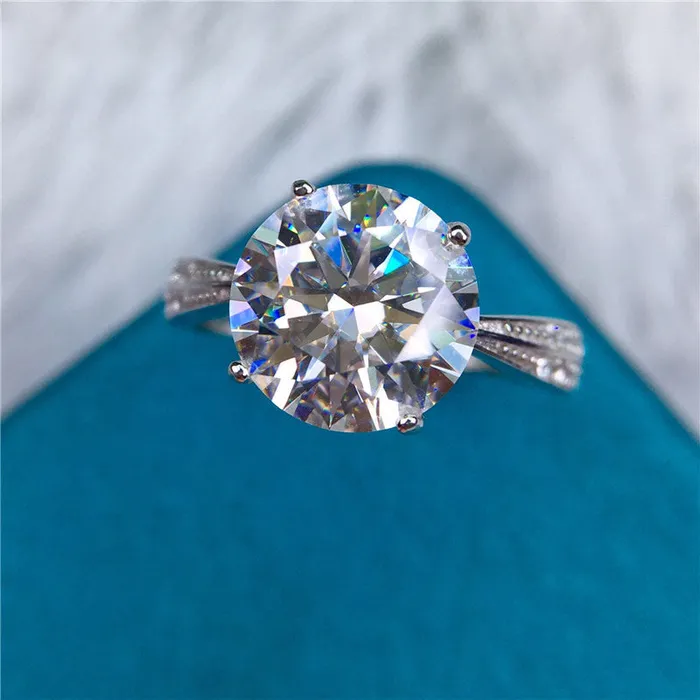 Leyloon Jewelry Rings 4 Carat Round Cut Moissanite Ring Bead set 4 Prong Certified VVS D Color