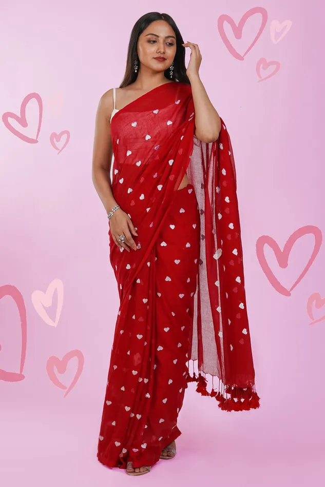 Teejh Chahna Red and White Mul Cotton Heart Embroidery Saree Teejh Rings Teejh Chahna Red and White Mul Cotton Heart Embroidery Saree Teejh Rings
