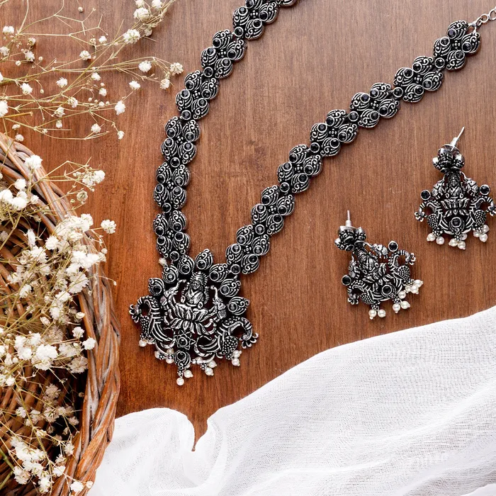 Teejh Odika Black Stone Temple Work Necklace Set Teejh Necklaces