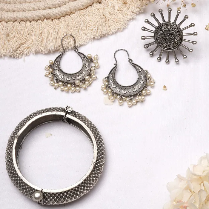 Teejh Rings Teejh Padnui Silver Oxidised Jewelry Gift Set