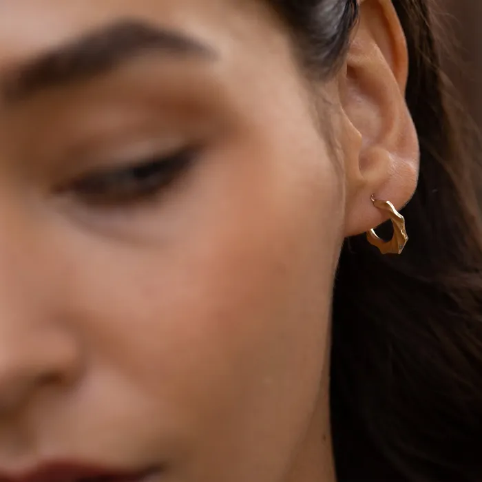 Vintage Earrings Wavy 10k Gold Petite Hoop Earrings