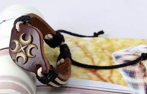01 Bracelets B515 Brown Leather 4 Moon Bracelet