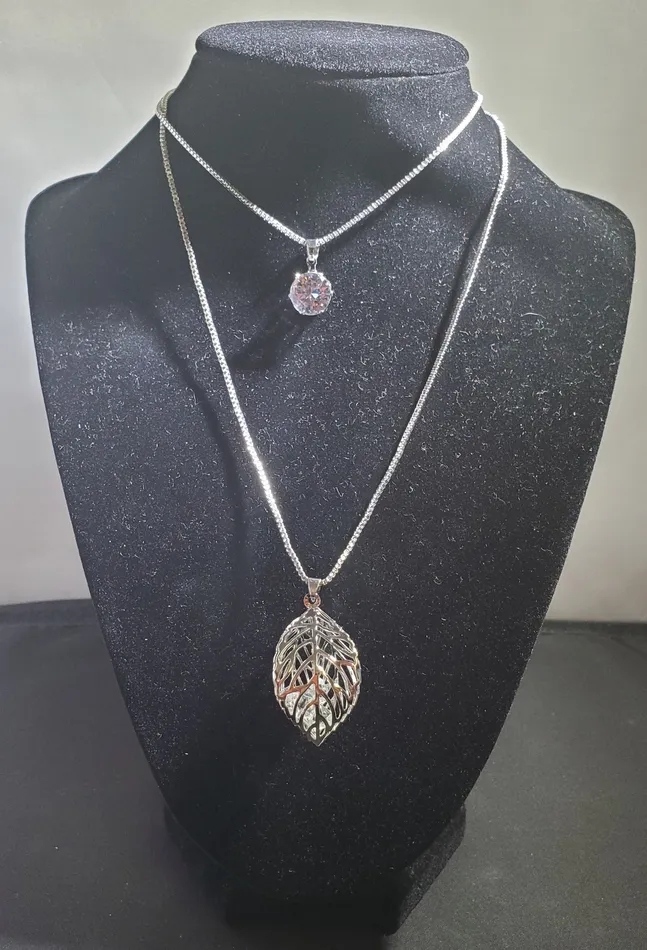 01 Necklaces N1294 Silver 3D Leaf Cage with Gems Inside Necklace with FREE Earrings