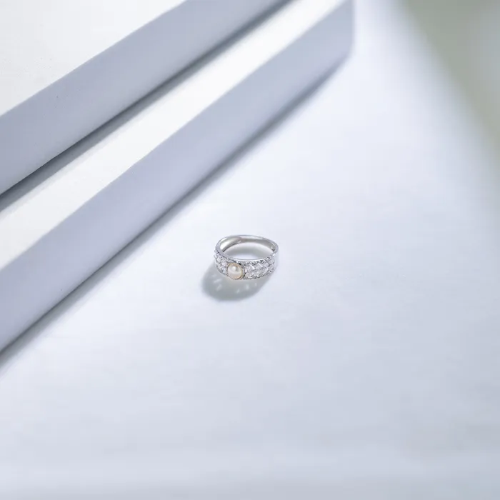 18K Akoya Pearl Ring KR00130 Pearly Lustre Rings