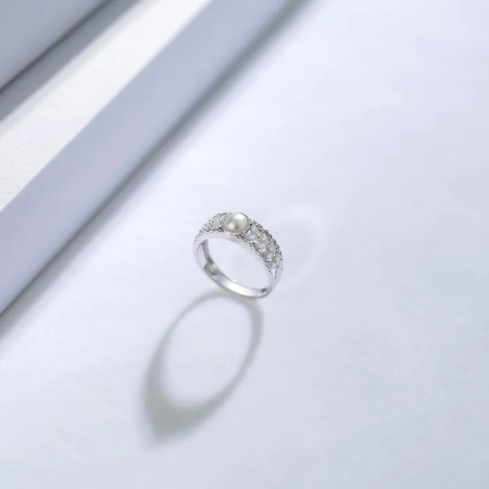 18K Akoya Pearl Ring KR00130 Pearly Lustre Rings