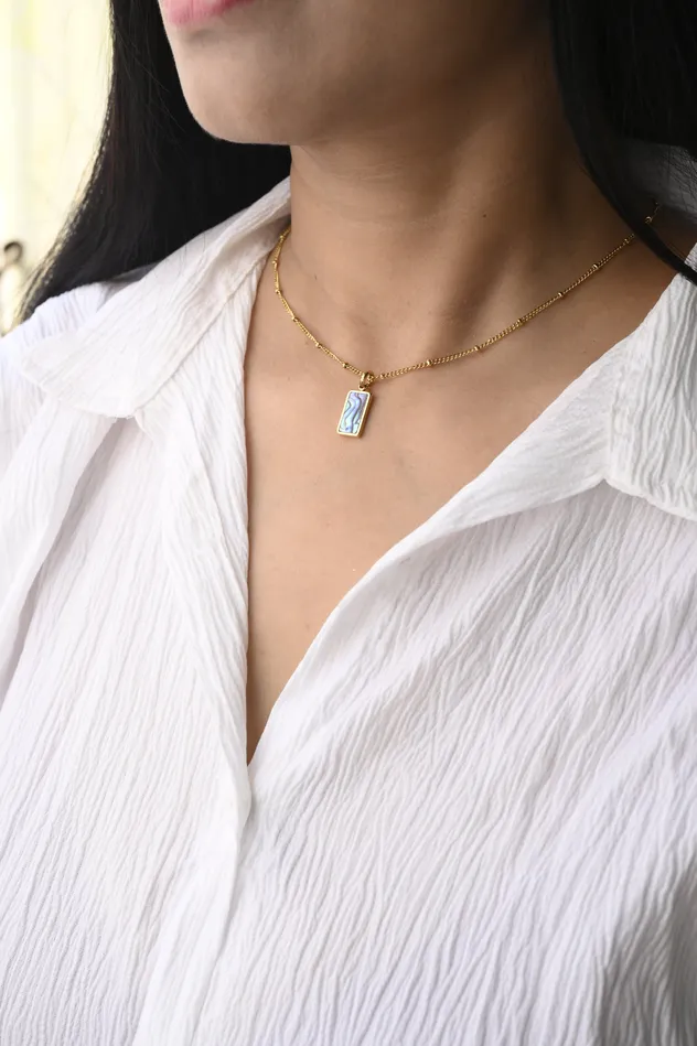 18K GoldFilled Rectangle Shell Pendant Necklace Jewelvers Necklaces