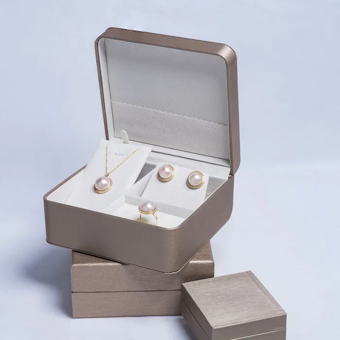 18k Solid Gold Diamond Mabe Pearl Jewelry Set KS00012 Si Dian Jin Pearly Lustre PreStyled Sets
