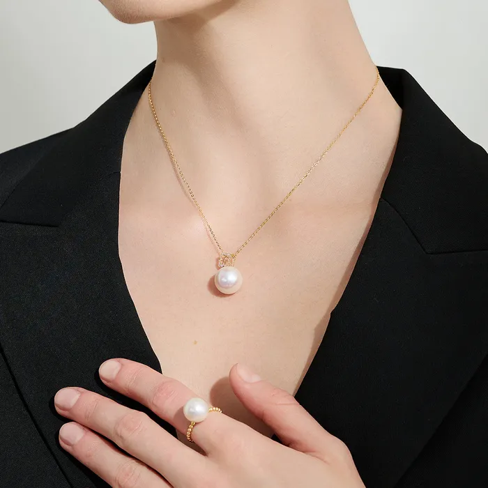 18k Solid Gold Edison Pearl Necklace KN00226 Pearly Lustre Necklaces
