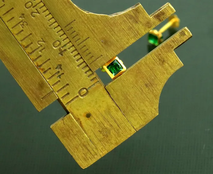 3MM OR 4mm single Green stone 18kt yellow gold handmade square shape fabulous screw back stud earring or nose pin unisex jewelry er121 TRIBAL ORNAMENTS Earrings