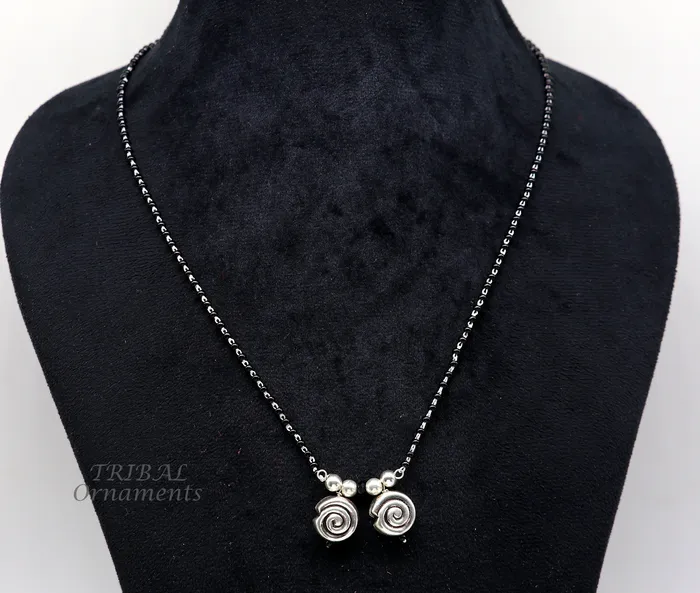 925 sterling silver black beads chain necklace vintage south indian Style pendant traditional style brides Mangalsutra necklace set506 TRIBAL ORNAMENTS Necklaces 925 sterling silver black beads chain necklace vintage south indian Style pendant traditional style brides Mangalsutra necklace set506 TRIBAL ORNAMENTS Necklaces