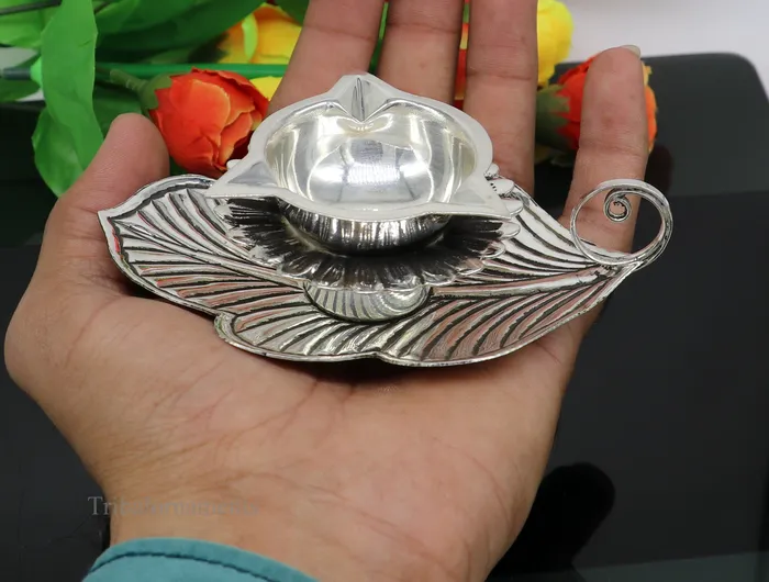 925 sterling silver Divine oil lamp stunning tree leaf vintage design 3 joth lamp best gifting puja utensils or article from India su479 TRIBAL ORNAMENTS Necklaces