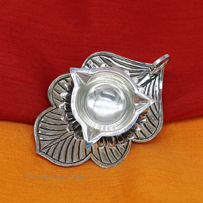 925 sterling silver Divine oil lamp stunning tree leaf vintage design 3 joth lamp best gifting puja utensils or article from India su479 TRIBAL ORNAMENTS Necklaces