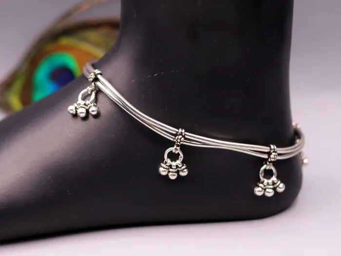 925 Sterling silver handmade vintage antique design stylish anklet foot bracelet with hanging bells tribal belly dance jewelry ank28 TRIBAL ORNAMENTS Bracelets 925 Sterling silver handmade vintage antique design stylish anklet foot bracelet with hanging bells tribal belly dance jewelry ank28 TRIBAL ORNAMENTS Bracelets