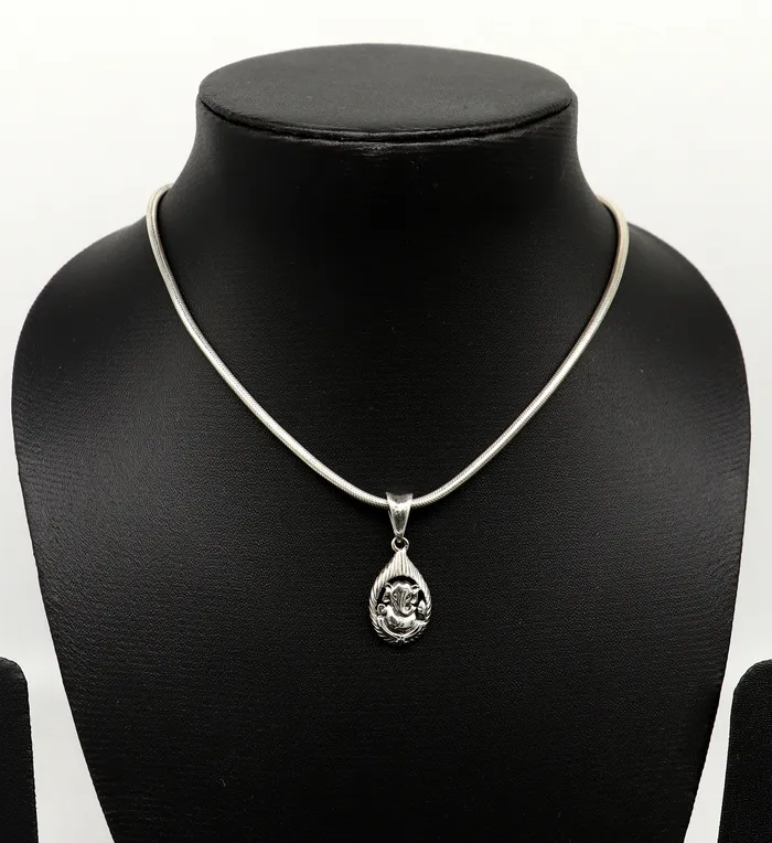 925 sterling silver handmade vintage stylish trendy idol Ganesha pendant exclusive designer unisex pendant silver locket jewelry ssp434 TRIBAL ORNAMENTS Necklaces