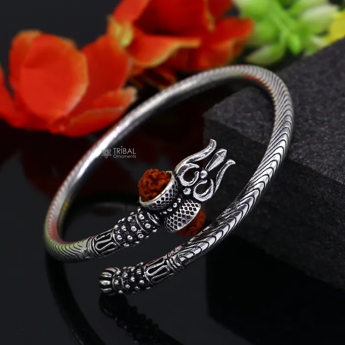 Bracelets TRIBAL ORNAMENTS 925 Sterling silver handmade Vintage style unique work Lord Shiva trident trishul kada bangle bracelet with Rudraksha customized kada nsk769 Bracelets TRIBAL ORNAMENTS 925 Sterling silver handmade Vintage style unique work Lord Shiva trident trishul kada bangle bracelet with Rudraksha customized kada nsk769