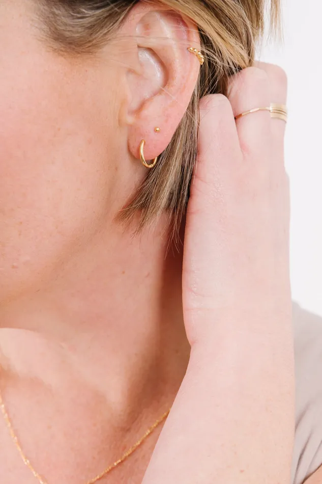 DLUX Earrings 12 mm Huggies