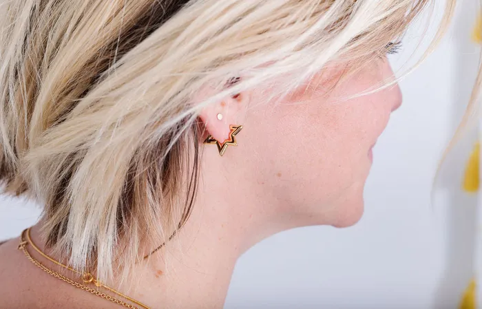 DLUX Earrings Star Huggies