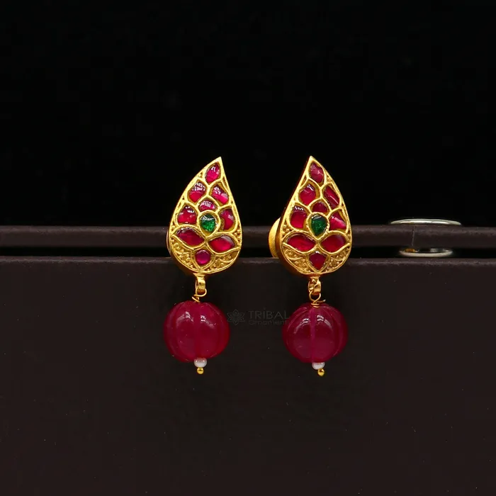 Earrings 925 sterling silver gold polished handmade kundan work green and red stone fabulous flower shape stud earrings Modern trendy jewelry s1179 TRIBAL ORNAMENTS