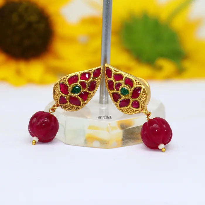 Earrings 925 sterling silver gold polished handmade kundan work green and red stone fabulous flower shape stud earrings Modern trendy jewelry s1179 TRIBAL ORNAMENTS