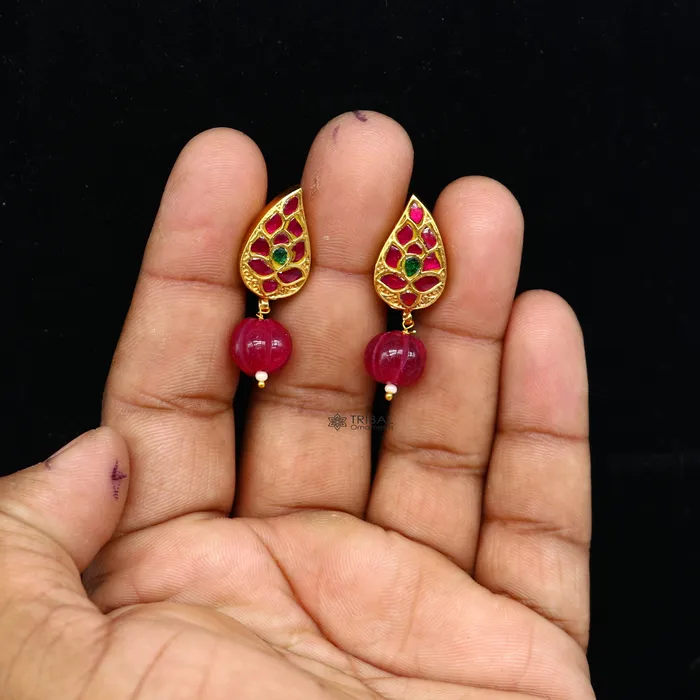 Earrings 925 sterling silver gold polished handmade kundan work green and red stone fabulous flower shape stud earrings Modern trendy jewelry s1179 TRIBAL ORNAMENTS