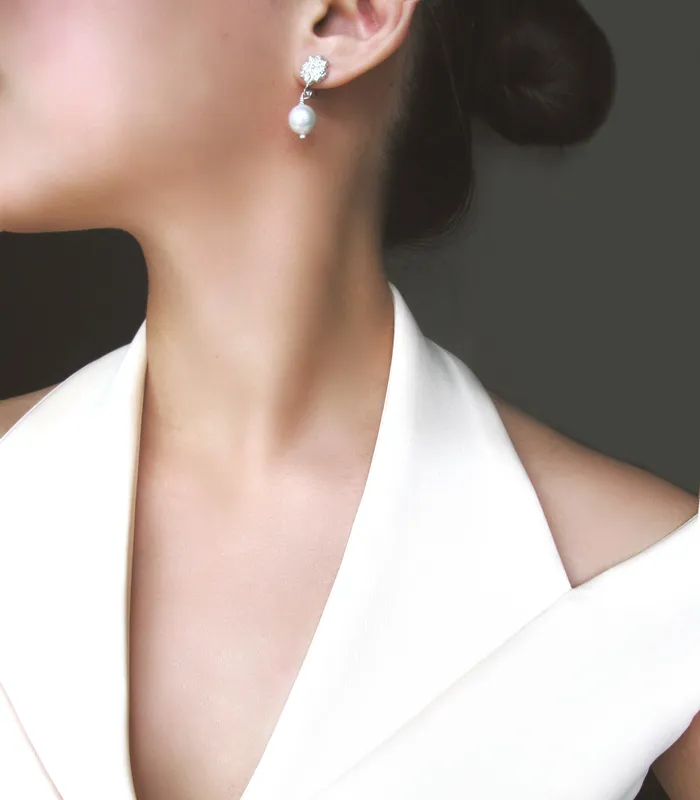Earrings Estela Pearl Drop Earrings with 4 Rositas AMAMI