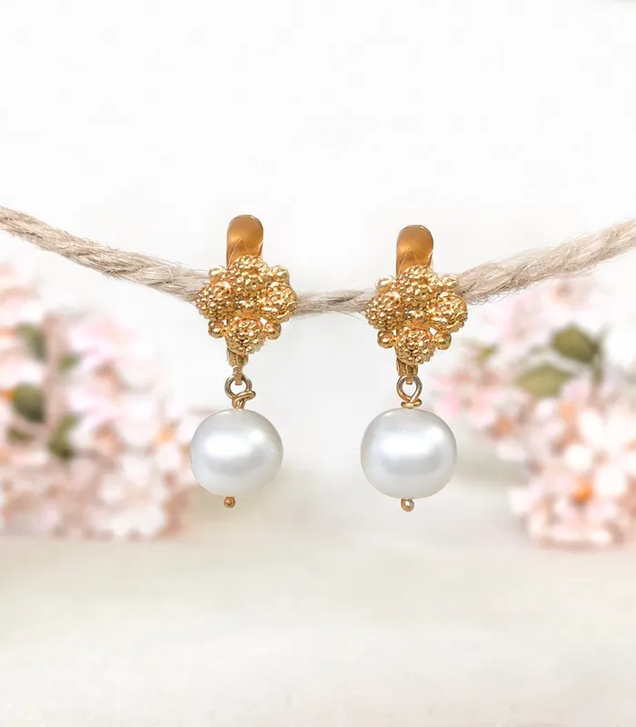 Earrings Estela Pearl Drop Earrings with 4 Rositas AMAMI