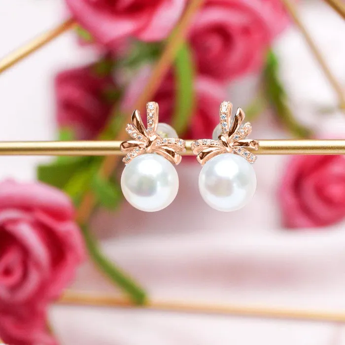 Earrings Top Lustre Freshwater Pearl Earrings WE00381 RIBBON Pearly Lustre