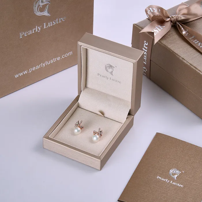 Earrings Top Lustre Freshwater Pearl Earrings WE00381 RIBBON Pearly Lustre