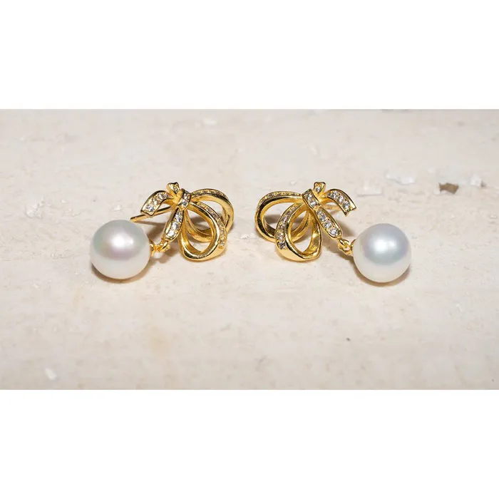 Elegant Freshwater Pearl Earrings WE00186 Pearly Lustre Earrings