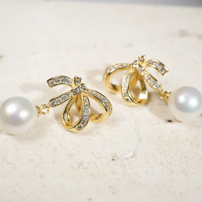 Elegant Freshwater Pearl Earrings WE00186 Pearly Lustre Earrings